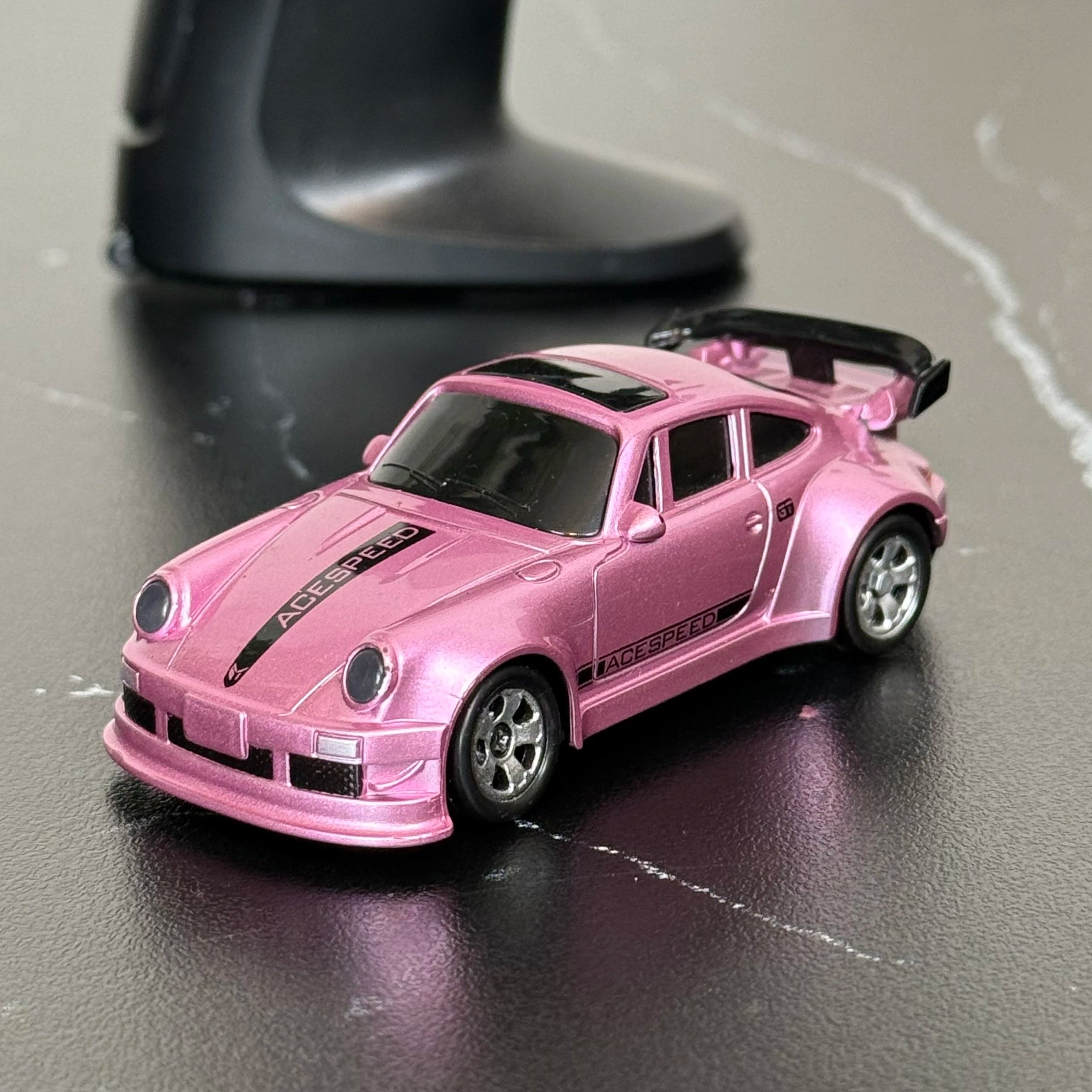 4_81fdd8d3-c4b7-4b88-b1ba-891730f8f0dd.jpg SkidBoiz™ - German Drifter 1:64 - Image 1